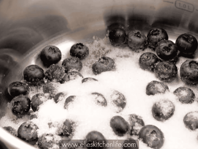 Step 2a: Cooking blueberries with sugar and lemon juice